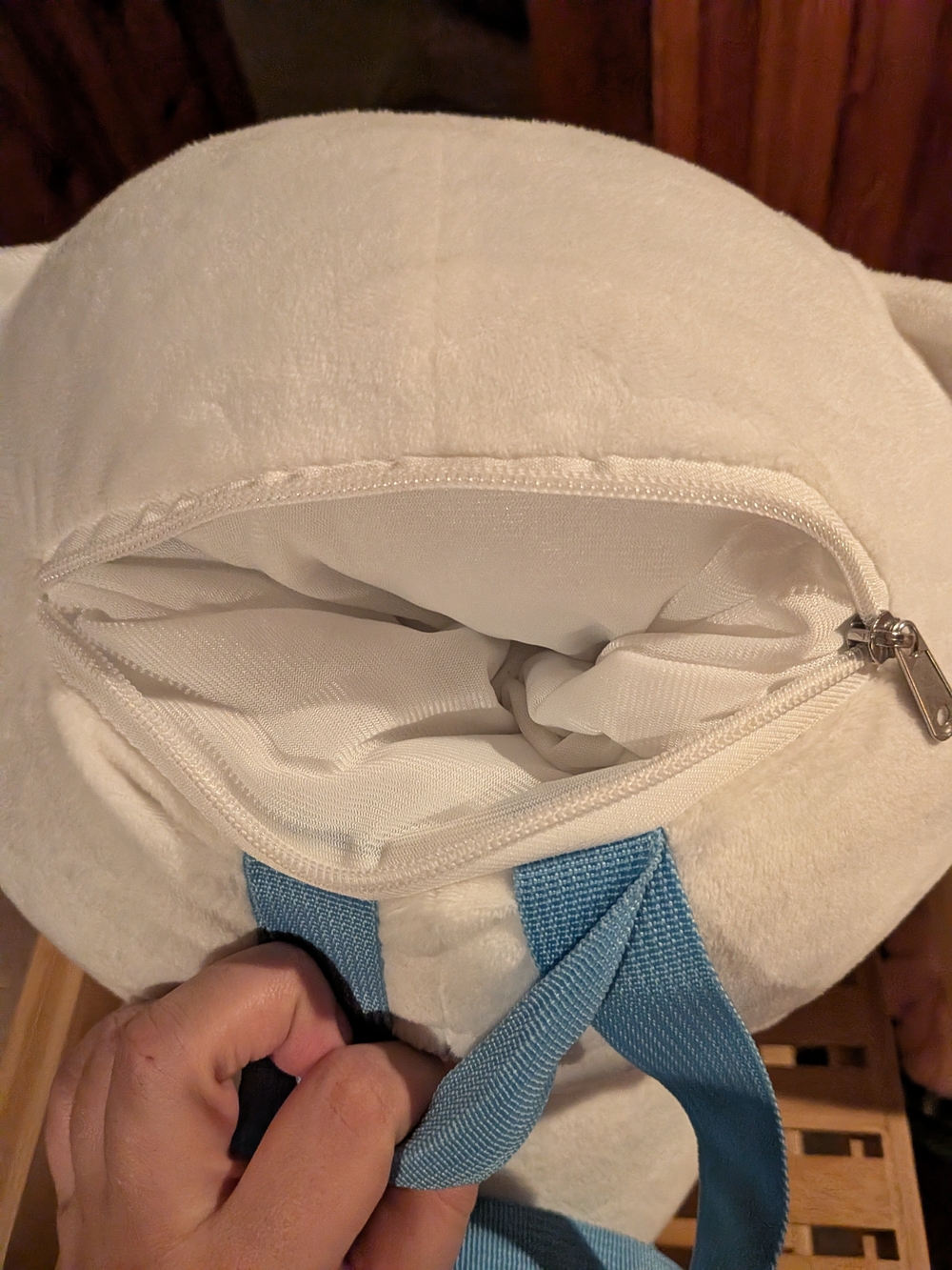 Cinnamoroll Sanrio 15” Plushie Backpack Hello Kitty Friends NWOT - Picture 3 of 3
